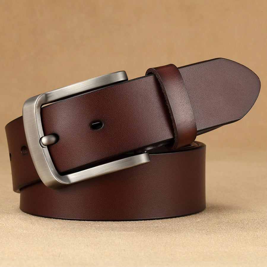 Ceinture en cuir pour homme avec boucle à épingle, style fashion.