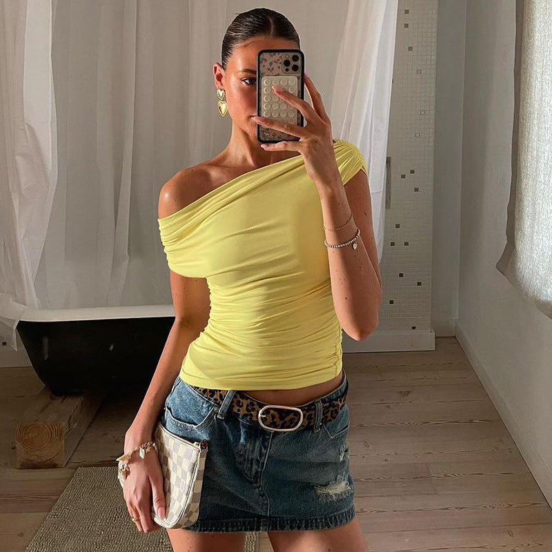 Haut Femme Élégant à Col Diagonal – Style Street Chic et Minimaliste