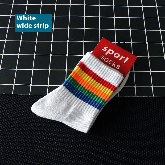 Chaussettes de sport à rayures arc-en-ciel avec semelle épaissie en éponge