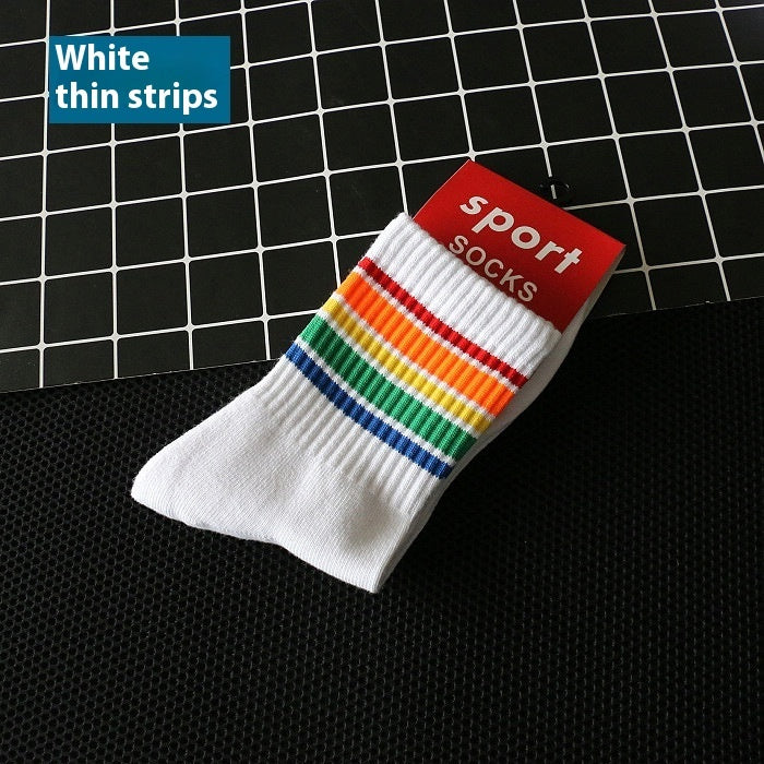 Chaussettes de sport à rayures arc-en-ciel avec semelle épaissie en éponge