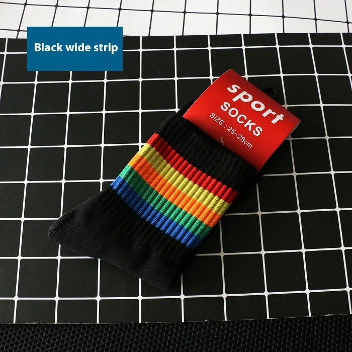 Chaussettes de sport à rayures arc-en-ciel avec semelle épaissie en éponge