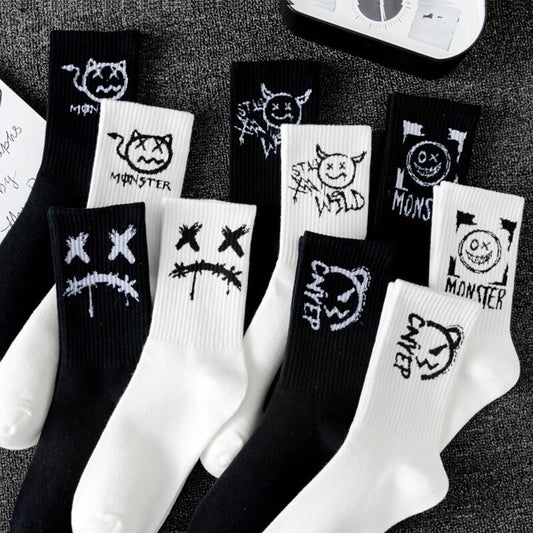 Chaussettes mi-mollet pour hommes, tendance printemps et été, sport, noir et blanc.