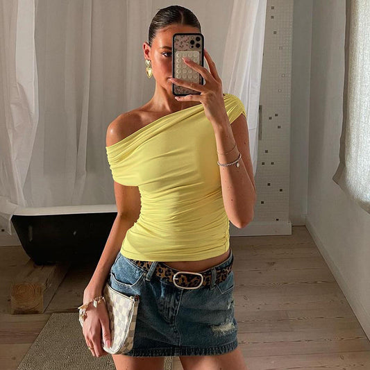 Haut Femme Élégant à Col Diagonal – Style Street Chic et Minimaliste